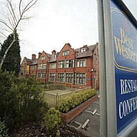 Broadfield Park Hotel